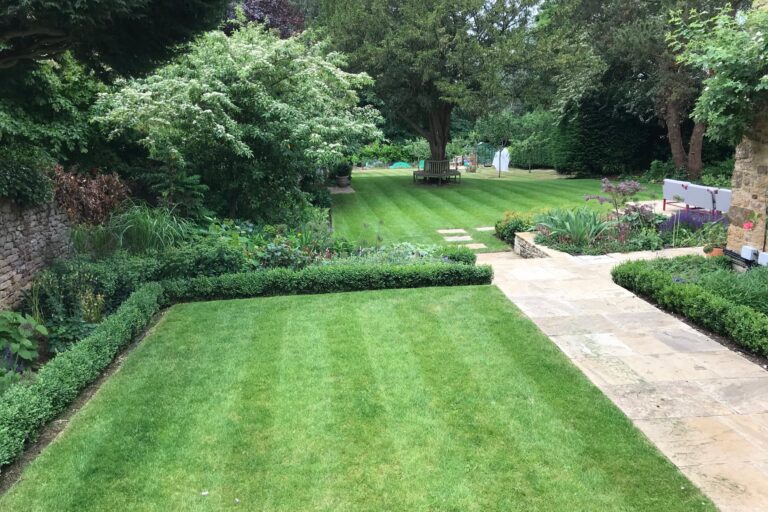 Do Manual Lawn Edgers Work