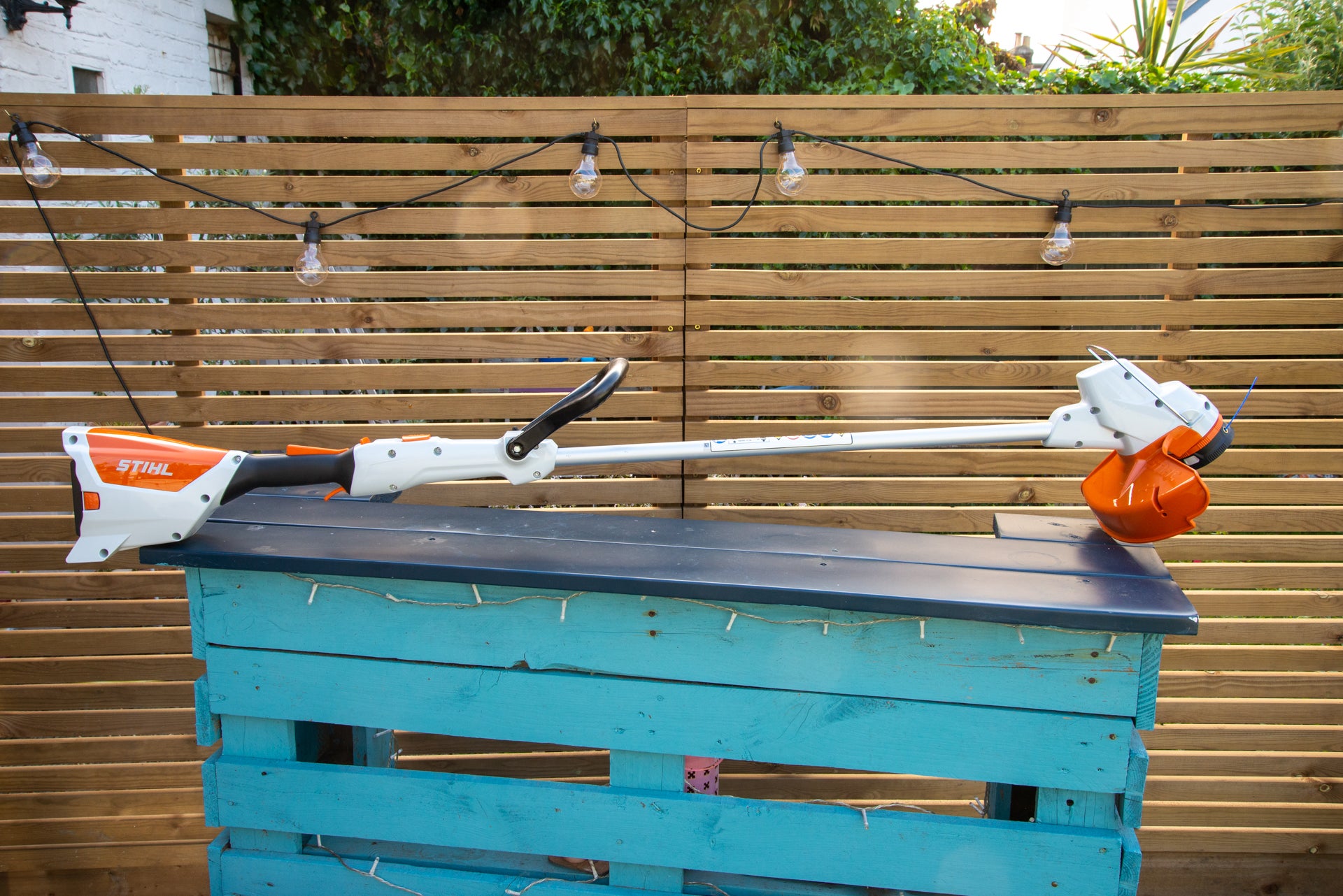 how to maintain hedge trimmer blades 1