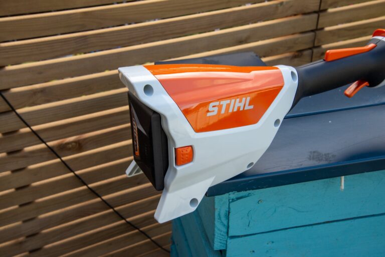 Stihl FSA 57 Cordless Grass Trimmer 2